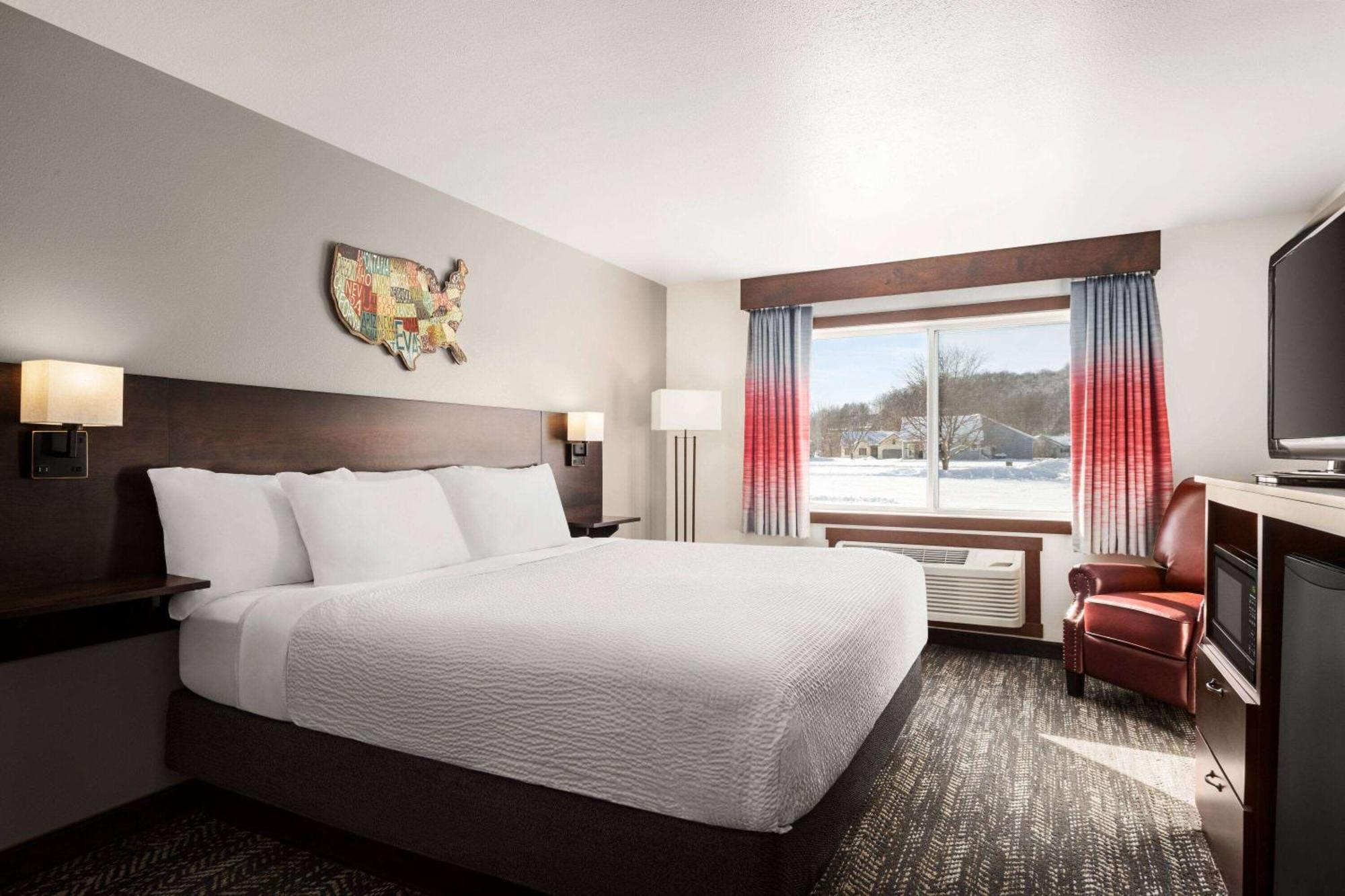 Hotel Ramada By Wyndham Richland Center