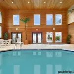 Ramada By Wyndham Richland Center 
